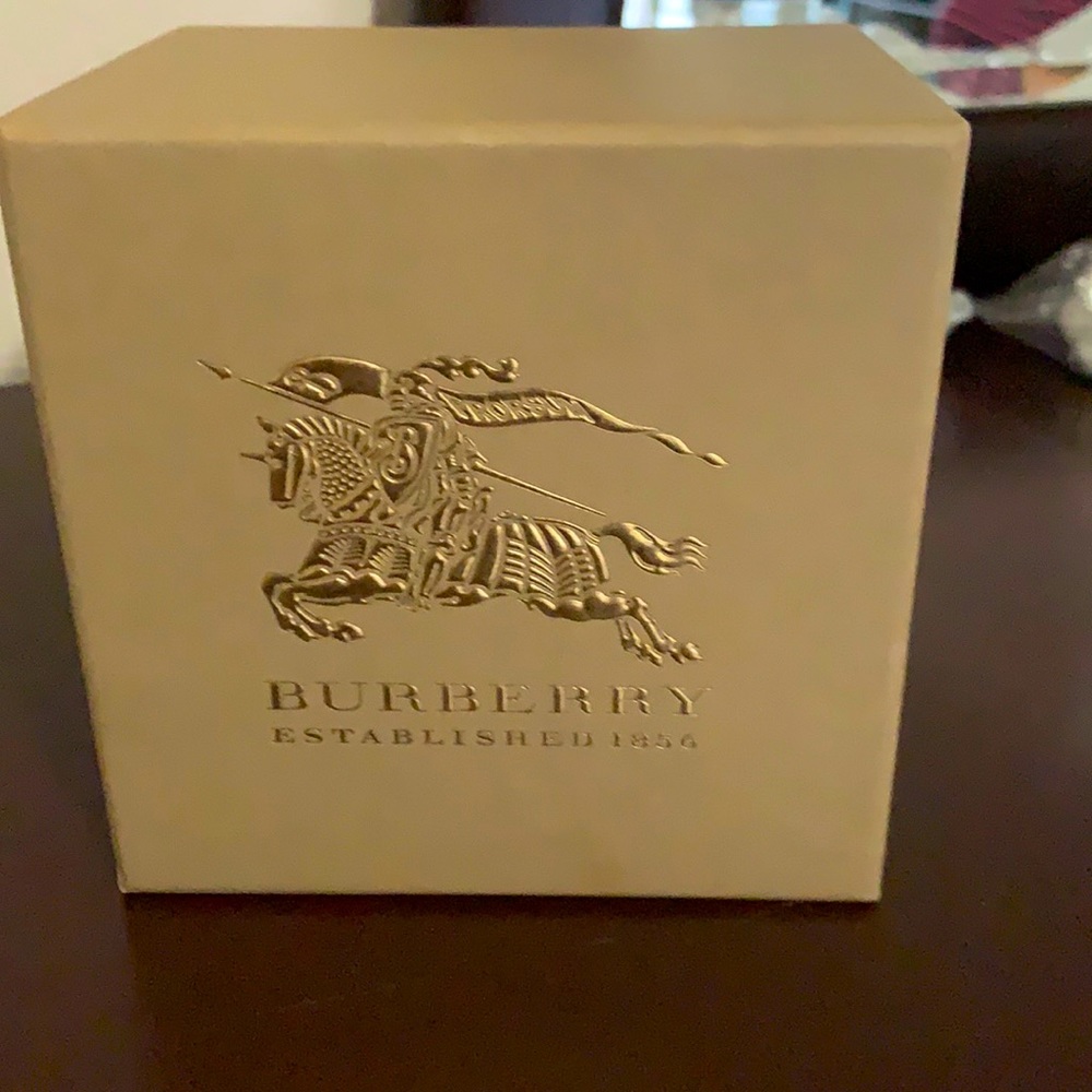 Burberry watch box